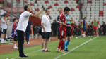 Bülent Korkmaz: Antalyaspor'da Bireysel Hatalar Dönüşü Zorlaştırıyor