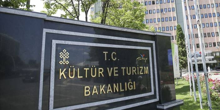 M&uuml;zisyenlere 3 bin lira 'destek'