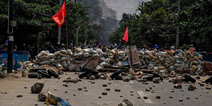 Myanmar'da g&ouml;zaltında tutulan 2 binden fazla kişi serbest bırakılacak
