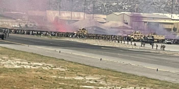 T&uuml;rk yolcular Kabil Havalimanı'nda yaşanan kaosu g&ouml;r&uuml;nt&uuml;ledi