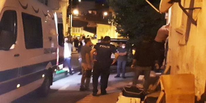 Gelibolu'da annesini başına keserle vurarak &ouml;ld&uuml;rd&uuml;