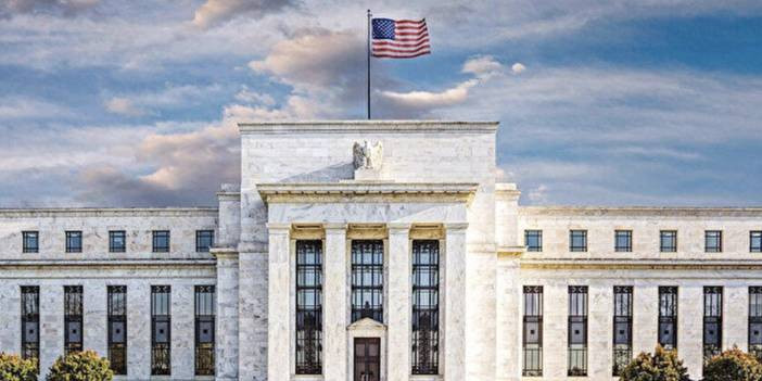Fed Başkanı&rsquo;na &lsquo;faiz artırımı&rsquo; uyarısı