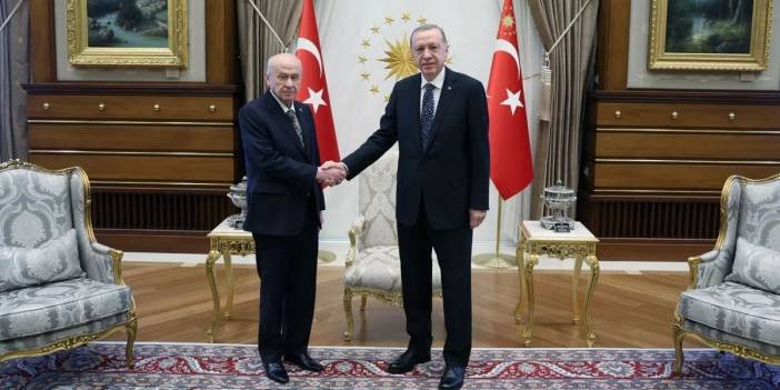 Erdoğan-Bah&ccedil;eli g&ouml;r&uuml;şmesi: Anayasa değişikliğine HDP&rsquo;nin destek vermesi bekleniyor