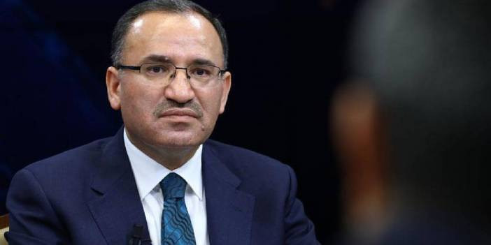 Erdoğan'ı alkışlayan komutanlara Bozdağ arka çıktı