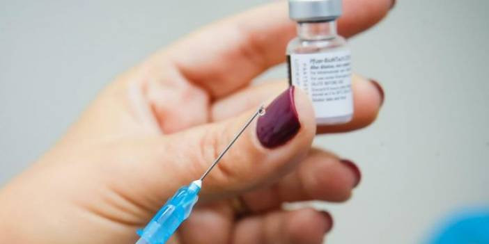 Pfizer-Biontech bivalans Covid-19 aşısı olduktan sonra damar tıkanıklığına dayalı felç olabilme olasılığı tespit edildi