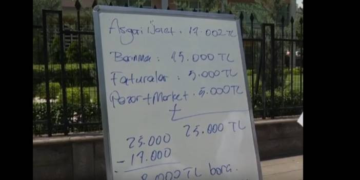 Öğretmenler MEB Önüne Ders Tahtasıyla Geldi: Nasıl Geçinemediklerini Matematikle Anlattılar