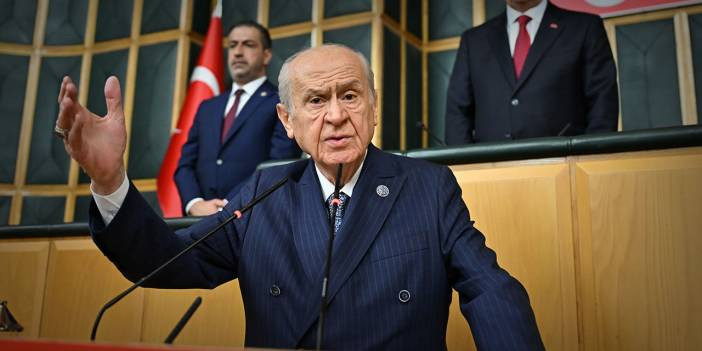 Bah&ccedil;eli: Ter&ouml;ristbaşı gelsin Meclis'te konuşsun &ouml;rg&uuml;t&uuml; tasfiye ettiğini duyursun