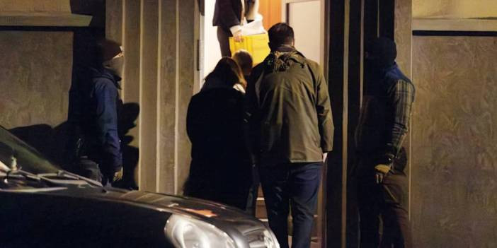 Almanya ve Fransa'da insan ka&ccedil;ak&ccedil;ılarına baskın