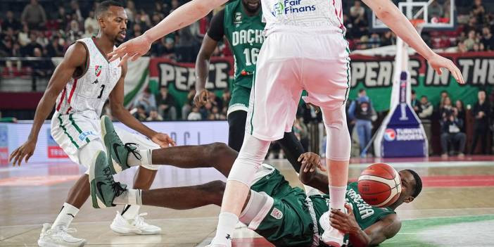 Karşıyaka şov yaptı. Dar&uuml;şşafaka'ya acımadı