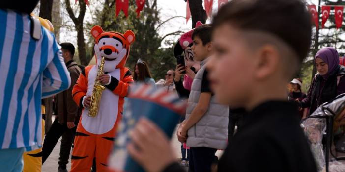 İBB'den Ramazan Bayramı'na &ouml;zel '&Ouml;zg&uuml;rl&uuml;k ve Demokrasi Şenliği' başladı
