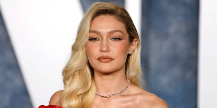 Gigi Hadid'in sa&ccedil;ı peruk &ccedil;ıktı