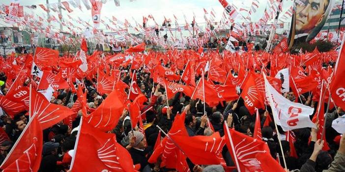 Özgür Çelik'ten çağrı: CHP halktır partinize üye olun