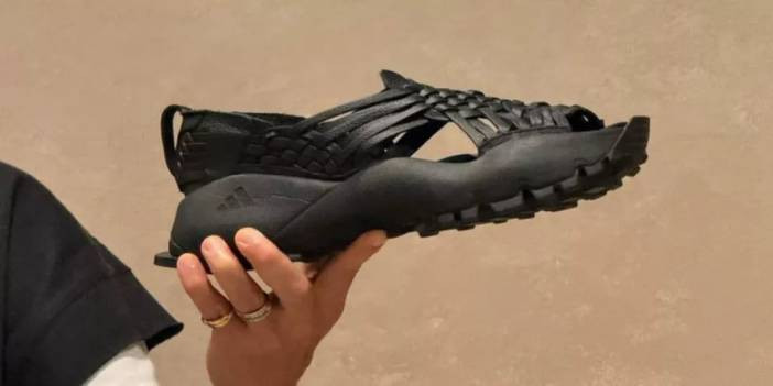 Adidas&rsquo;ın ayakkabısı cumhurbaşkanını &ccedil;ıldırttı