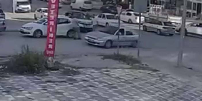 Trafikte tartıştığı sürücüye yumruk attı! Kıskıvrak yakalandı