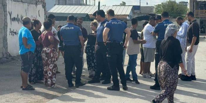 Husumetli ailelerin kavgası meydan savaşına d&ouml;nd&uuml;: Yaralılar var