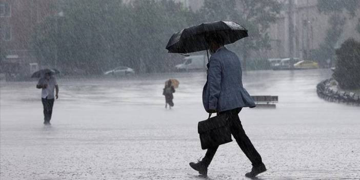 Meteoroloji'den 6 il için kırmızı alarm: Kuvvetli yağış ve sel için saat verildi