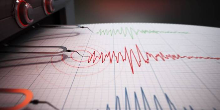 Son Dakika | Sındırgı'da 6.1 büyüklüğünde deprem! İstanbul dahil birçok ilde hissedildi