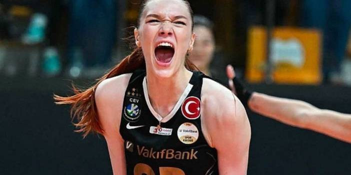 Marina tatlı bir rüya: Nefes kesti çizmeyi ters giydirdi