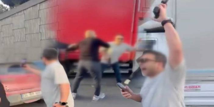 Polis önce konvoyun önünü kesti sonra havaya ateş açtı! İstanbul'un göbeğinde ortalık karıştı