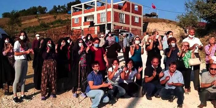 Kirazlıyayla'da direnen kadınlar maden i&ccedil;in kesilen ağa&ccedil;ların yerine fidan dikti